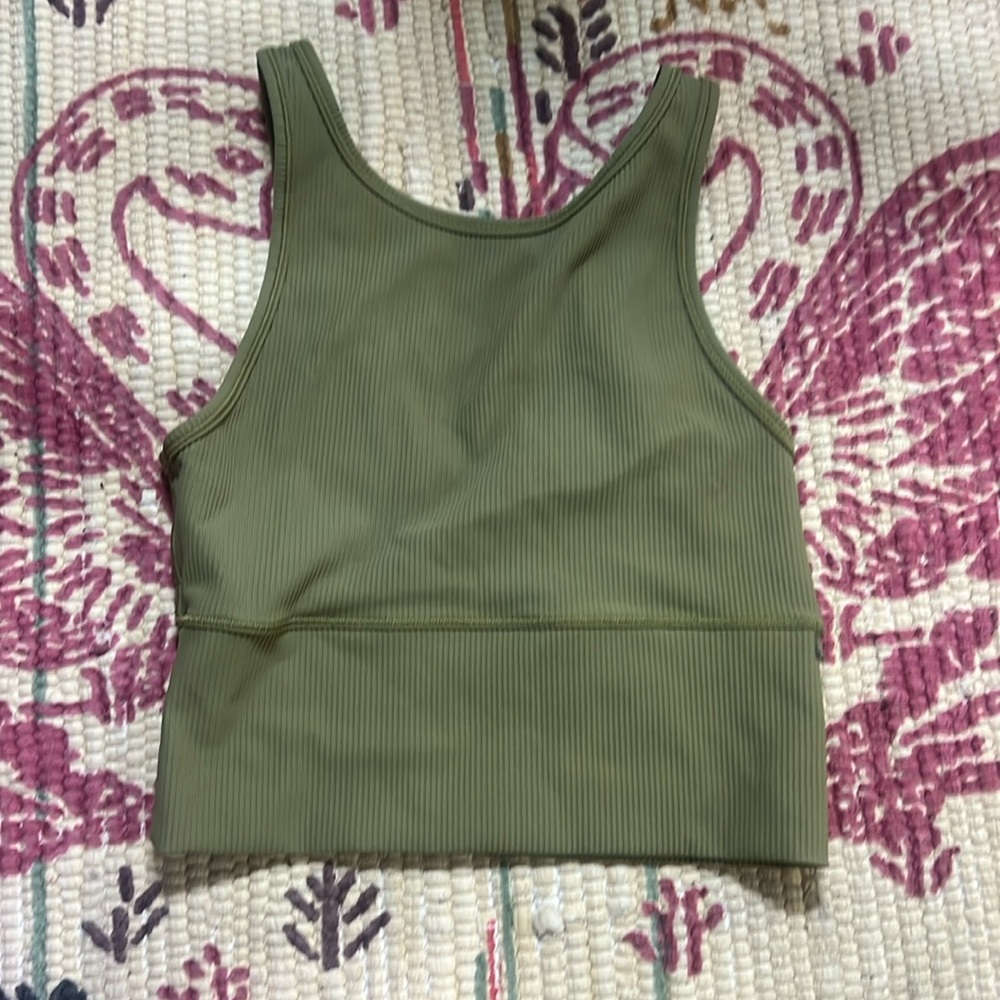 Lululemon cropped Top